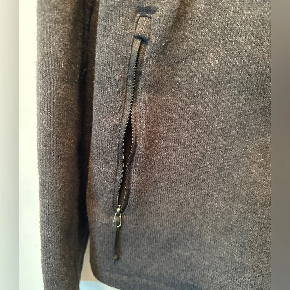 The North Face Men’s Size S Midweight Full Zip Jacket Gray‎ White Logo Pockets